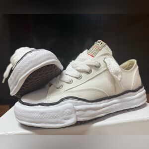 Maison Mihara Yasuhiro Peterson
OG Sole Canvas Low 'White'